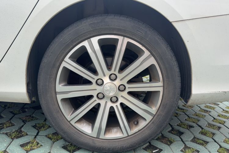 Used Peugeot 408 2015 1.2T Automatic Luxury Edition Exterior 6