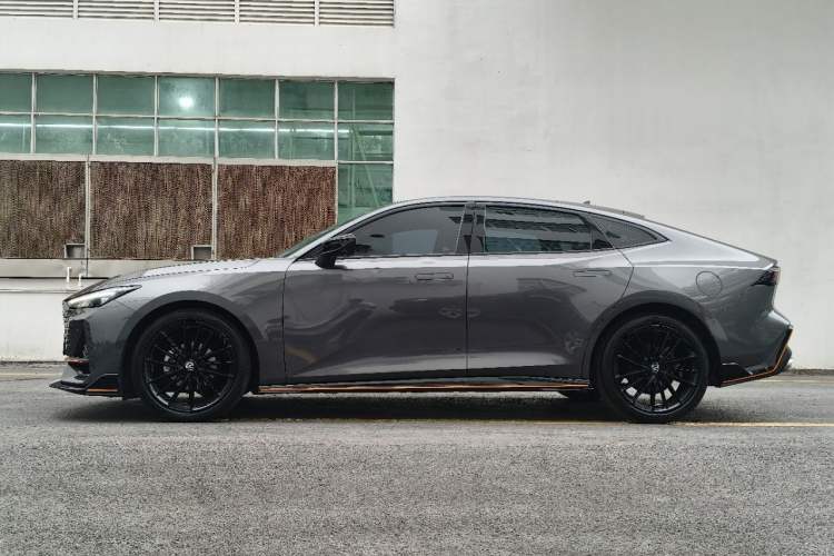 Used CHANGAN UNI-V 2022 1.5T Sport Edition
