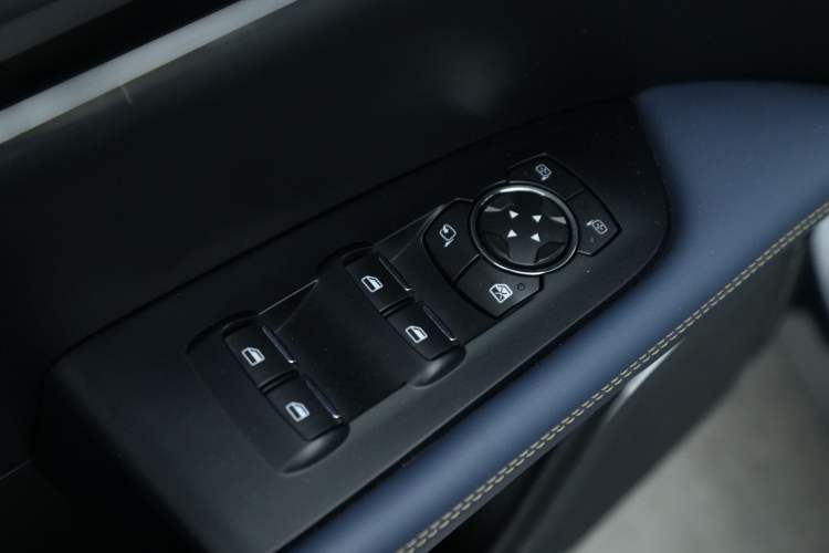 Used Lincoln Nautilus 2022 2.7T Four-Wheel Drive Luxury Edition
