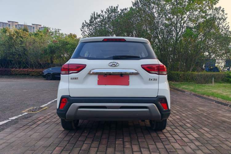 Used Hyundai ix35 2019 2.0L Automatic 2WD Zhiyong·Changxiang Edition China VI Standard Exterior 4
