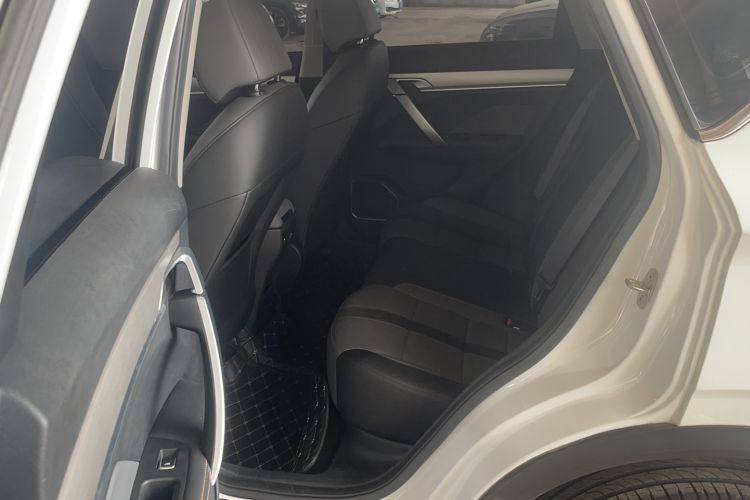 Used Geely Auto Coolray 2023 1.5T DCT Platinum Edition
