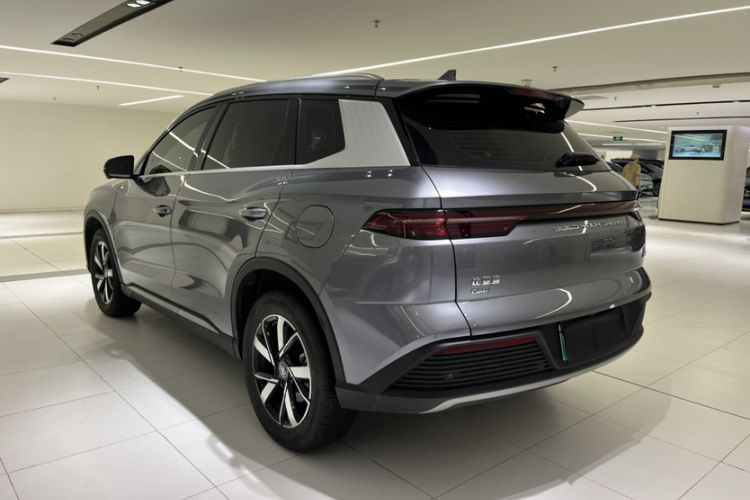 Used BYD Song Pro New Energy 2023 Champion Edition DM-i 71KM Navigation Model
