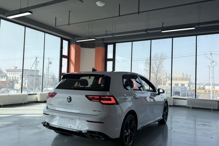 Used Volkswagen Golf 2024 280TSI DSG R-Line 50th Anniversary Edition
