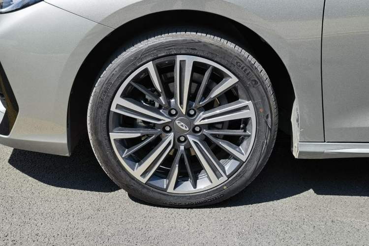 Used Chery Arrizo 8 2024 1.6T DCT Rui