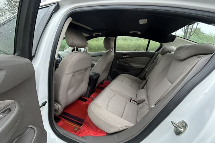 Used Chevrolet Cruze 2016 1.5L Automatic Stylish Sunroof Version
