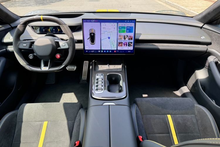 Used Xiaomi Auto SU7 Ultra 2025 Ultra Model Interior 1