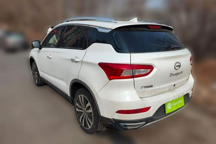 Used GAC Trumpchi GS4 2016 235T G-DCT Luxury Edition Exterior 4