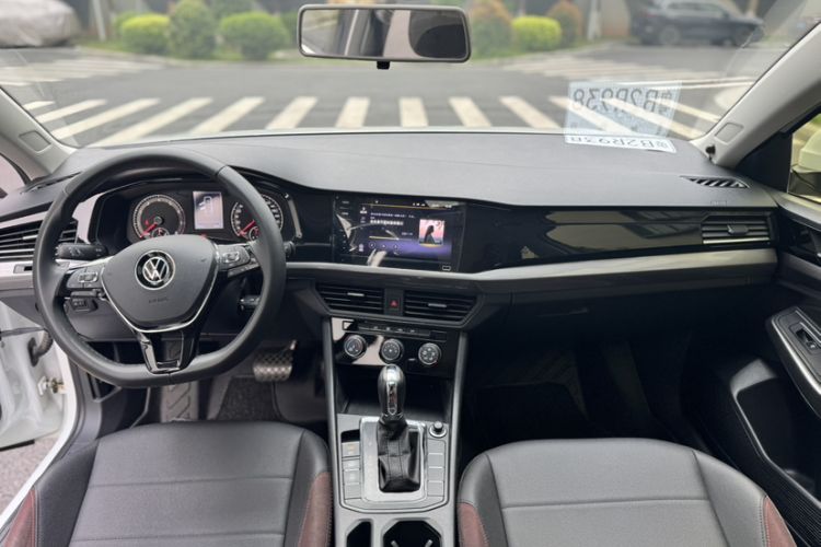 Used Volkswagen Bora 2021 1.5L Automatic Comfort Smart Connect Edition Interior 8