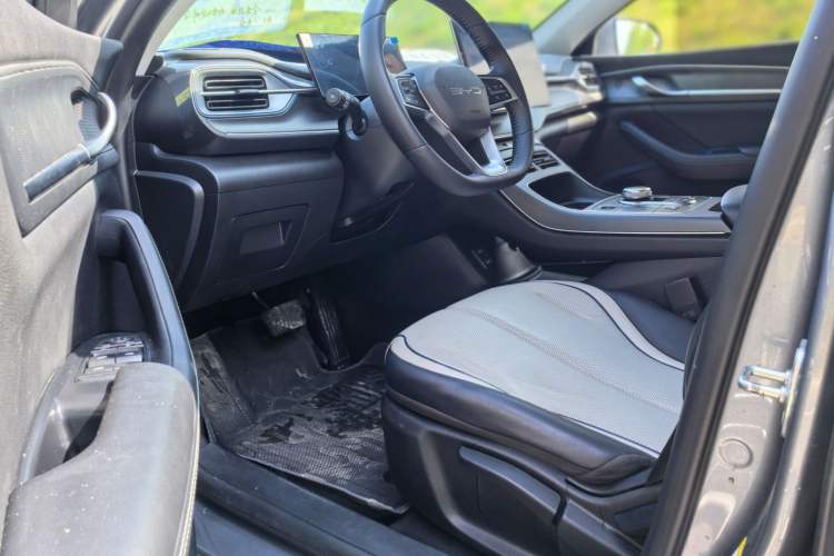 Used BYD Destroyer 05 2024 HONOR Edition DM-i 55KM Luxury Model Left Front Seat