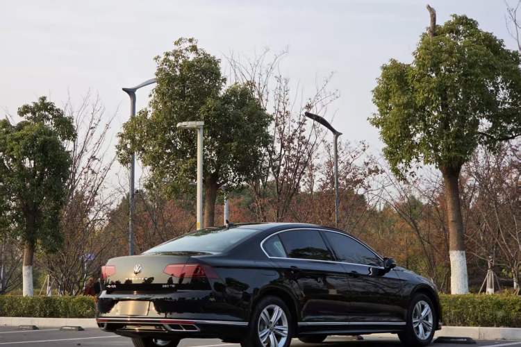 Used Volkswagen Magotan 2025 Zhongxiang Version 280TSI DSG Comfort Edition
