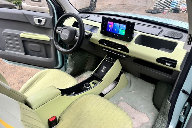 Used Geely Galaxy Panda 2024 Panda Mini 200km Endurance Bear
