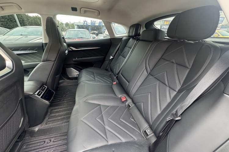 Used Zeekr 001 2023 WE Edition 86 kWh
