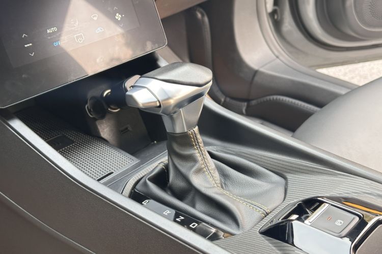 Used Dongfeng Aeolus Yixuan 2023 Mach Edition 1.5T Automatic Dream-Chasing Rider Version
