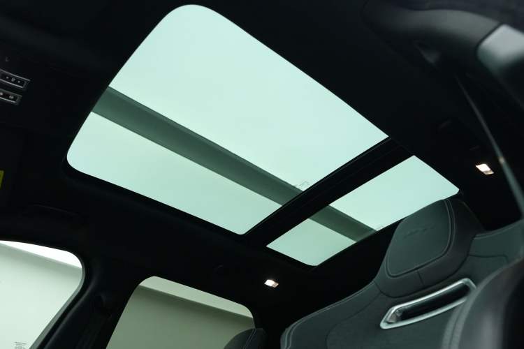 Used Jaguar F-PACE 2021 250 PS R-Dynamic S
