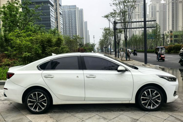 Used Kia K3 2020 1.5L CVT Fashion Edition Exterior 6