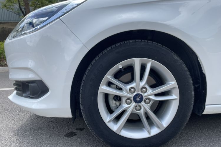 Used Ford Escort 2019 Revised Version 1.5L Automatic Enjoyment Type China V Standard