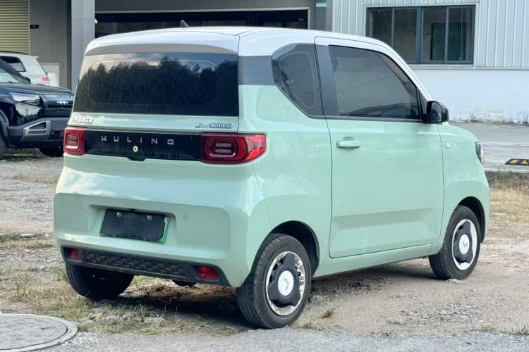 Used Wuling Hongguang MINIEV 2021 Macaron Premium Model – Lithium Iron Phosphate