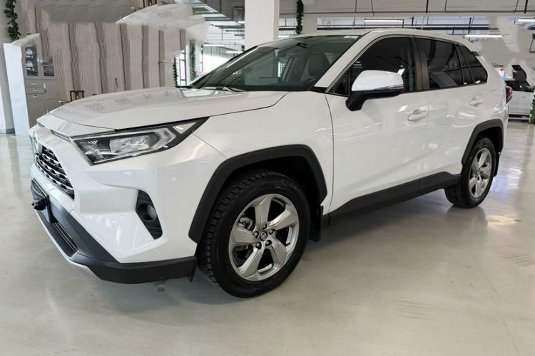 Used Toyota RAV4 2021 2.0L CVT Two-Wheel Drive Fashion Edition