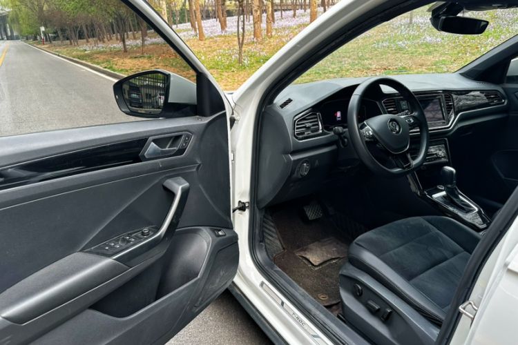 Used Volkswagen T-ROC 2020 280TSI DSG Two-Wheel-Drive Luxury Version Left Front Seat