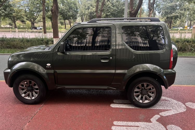 Used Suzuki Jimny 2015 1.3 AT JLX
