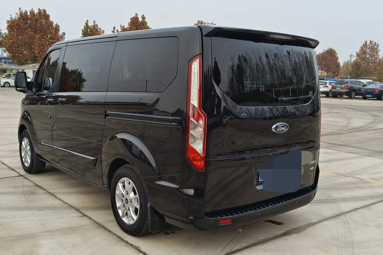 Used Ford Tourneo Custom 2017 2.0T Automatic Elite Edition
