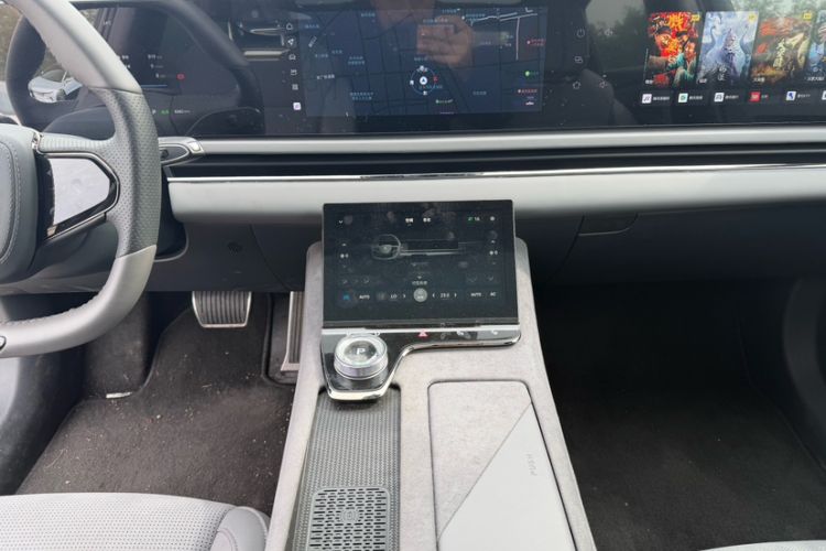 Used VOYAH PASSION 2024 PHEV Four-Wheel Drive Ultra-Long Range Executive Edition