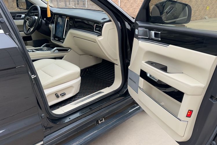 Used Zotye T700 2017 1.8T Dual-Clutch Prestige Model