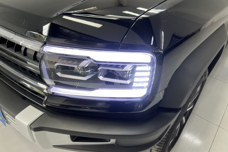 Used Formula Leopard Leopard 5 2023 Explore Edition
