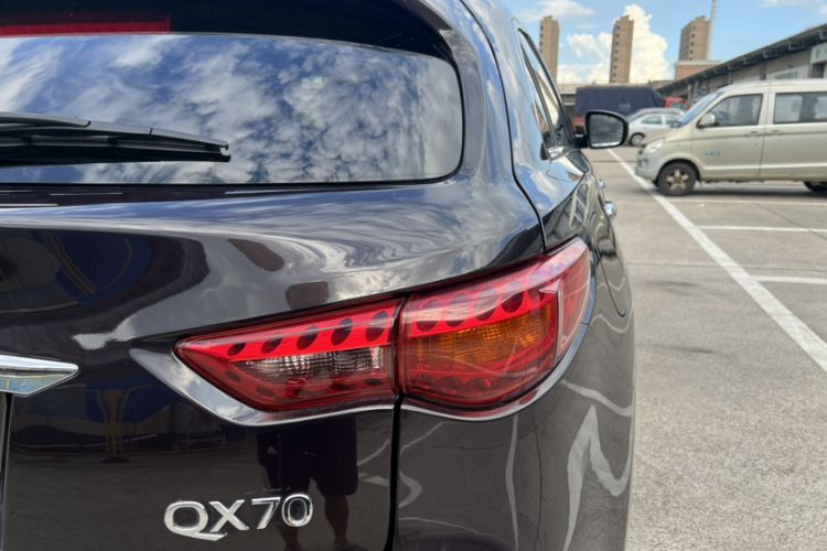 Used Infiniti QX70 2013 3.7L Standard Edition