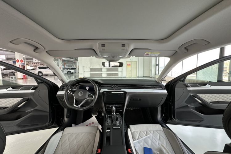 Used Volkswagen Magotan 2023 2 Million Units Commemorative Edition 330TSI DSG Luxury Version Interior 5