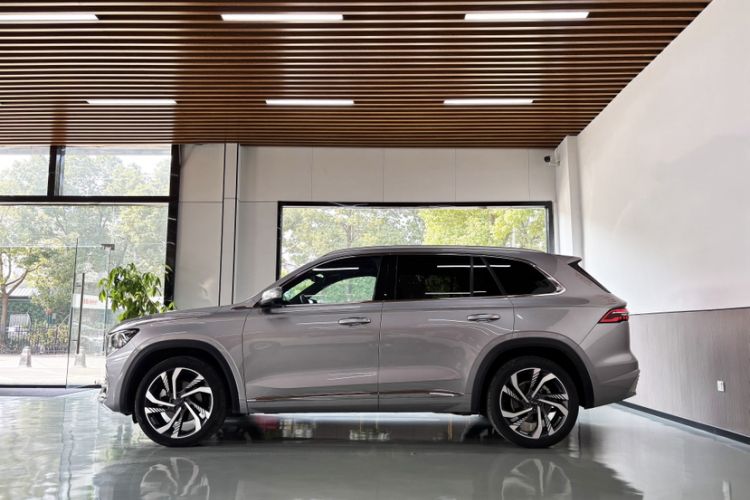 Used Geely Auto Monjaro L 2024 2.0TD High-Power Automatic Two-Wheel Drive Skyline Edition