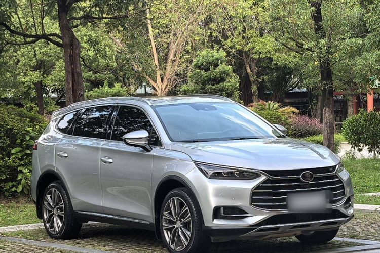 Used BYD Tang 2018 2.0T Automatic SmartConnect Prestige 7-Seater China V Standard
