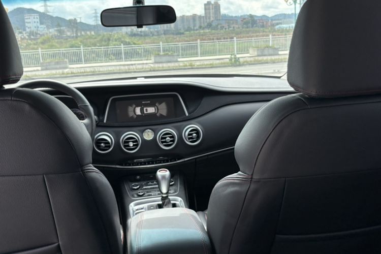 Used JAC Refine S7 2017 2.0T Automatic Luxury Model
