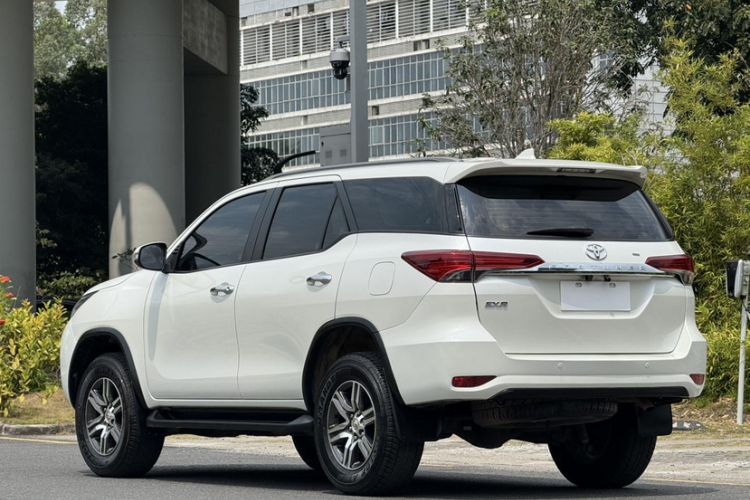 Used Toyota Fortuner 2016 2.7L Middle East Version Exterior 3
