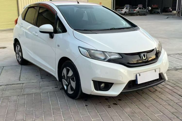 Used Honda Fit 2016 1.5L LX CVT Comfort Model Exterior 9