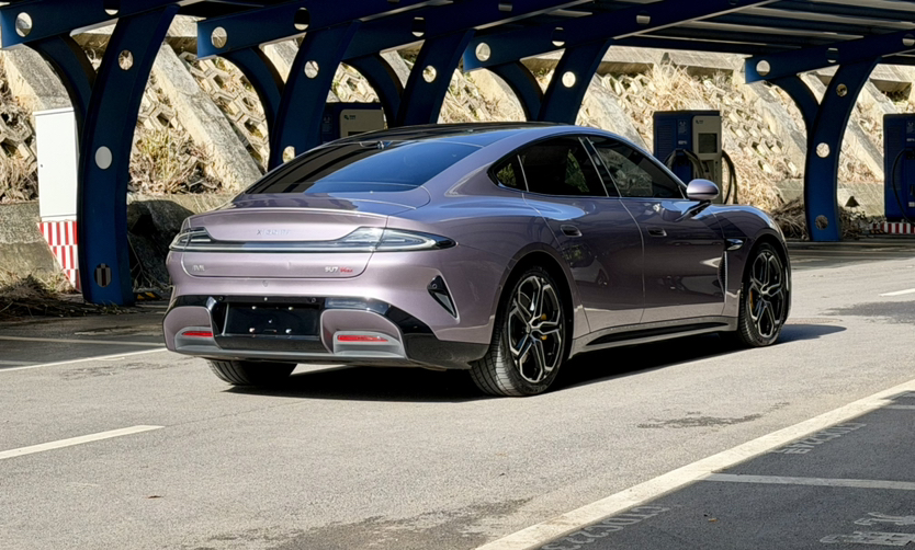 Xiaomi Auto SU7 2024 Four-Wheel Drive Ultra-Long Range Advanced Intelligent Driving Max Edition — снимка 16