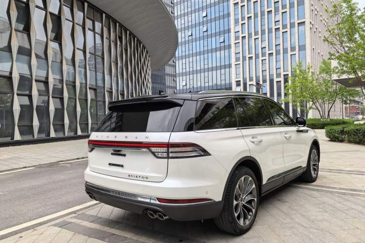 Used Lincoln Aviator 2020 3.0T V6 All-Wheel Drive Executive Version
