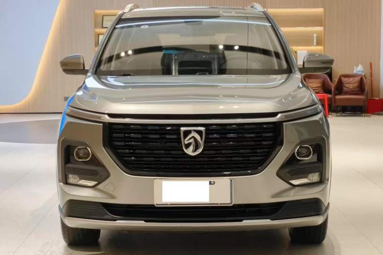 Used Baojun 530 2021 Global Car Anniversary Edition 1.5T CVT Prestige Connected Model 7 Seats
