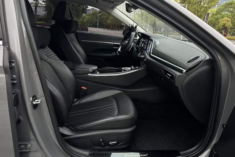 Used Hyundai Sonata 2020 270TGDi DCT GLS Elite Edition Interior 4