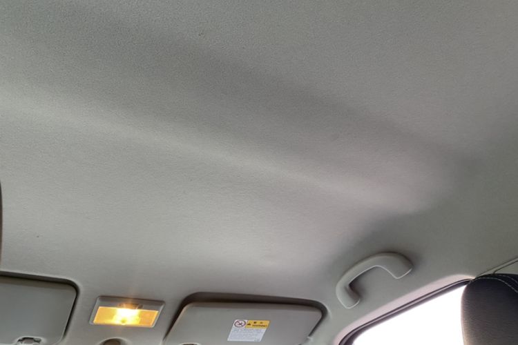 Used Suzuki Swift 2016 1.5L Manual Fashion Edition Cool Play Version Headliner