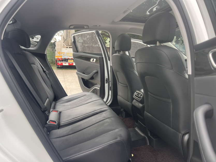 Geely Auto Emgrand 2026 Model 5th Generation 1.5T DCT Prestige Edition — снимка 11