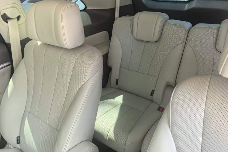 Used Wey Lanshan 2025 Four-Wheel Drive Max