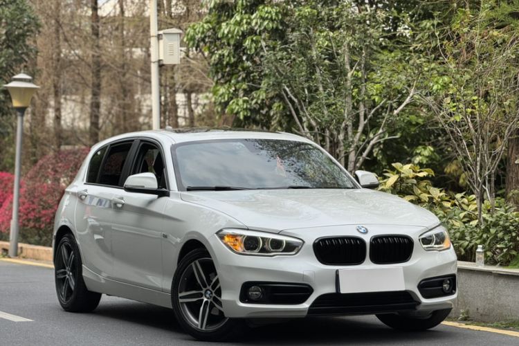 Used BMW 1 Series 2018 118i Sport Design Package Exterior 2