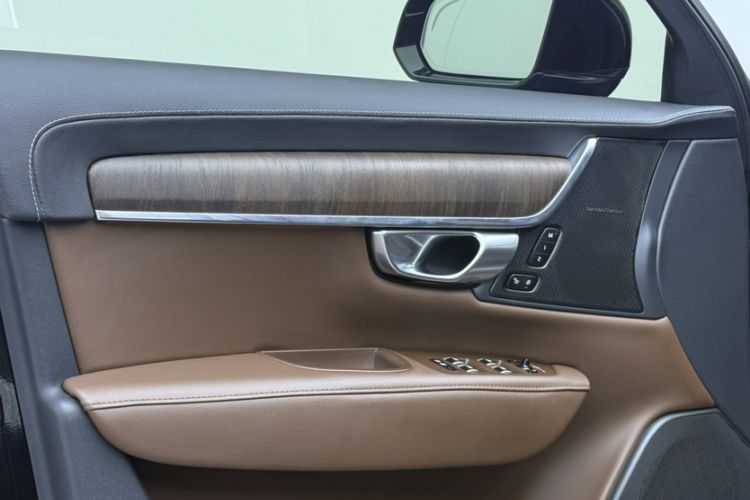 Used Volvo S90 2023 B5 Zhiyuan Luxury Edition