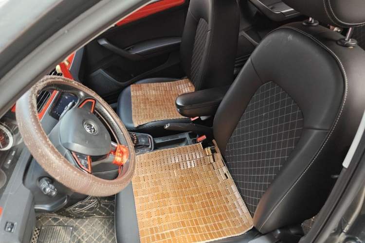 Used Skoda Rapid 2018 1.6L Automatic Comfort Edition
