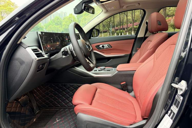 Used BMW 3 Series 2025 325Li M Sport Package Interior 4