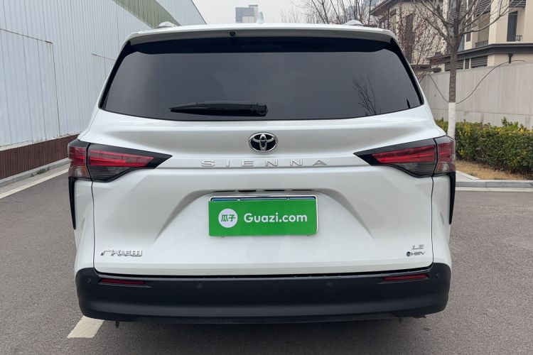 Used Toyota SIENNA 2024 2.5L Hybrid Comfort Edition