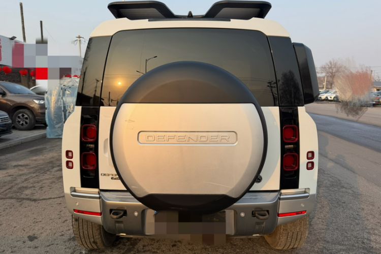 Used Land Rover Defender 2022 90 2.0T P300 Tiger-Power Ambition Edition
