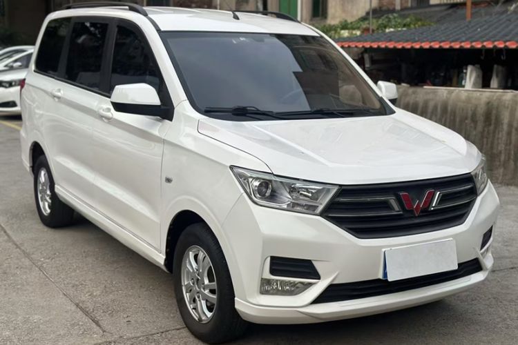 Used Wuling Hongguang 2019 1.5L S Comfort Edition China VI LAR