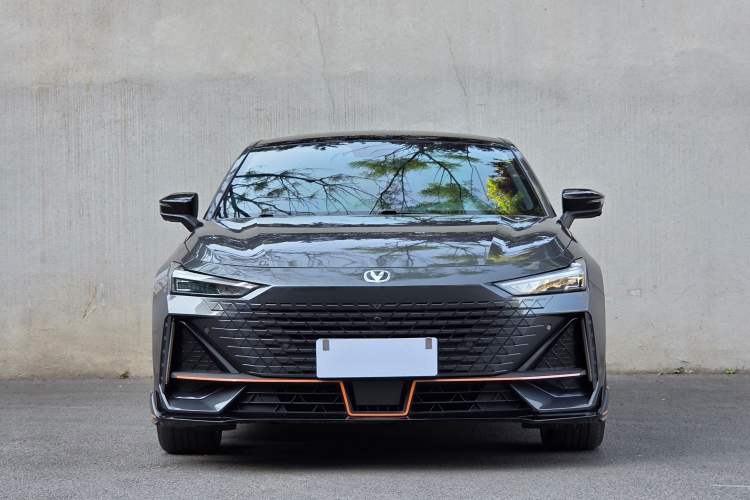 Used CHANGAN UNI-V 2022 1.5T Sport Edition